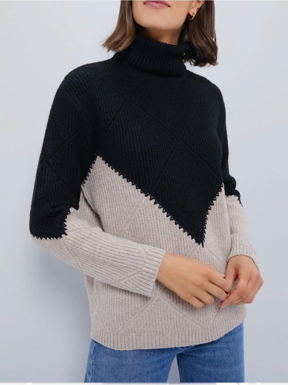 Tuckernuck Hyacinth House Black & Tan Diamond Demi Turtleneck - Medium